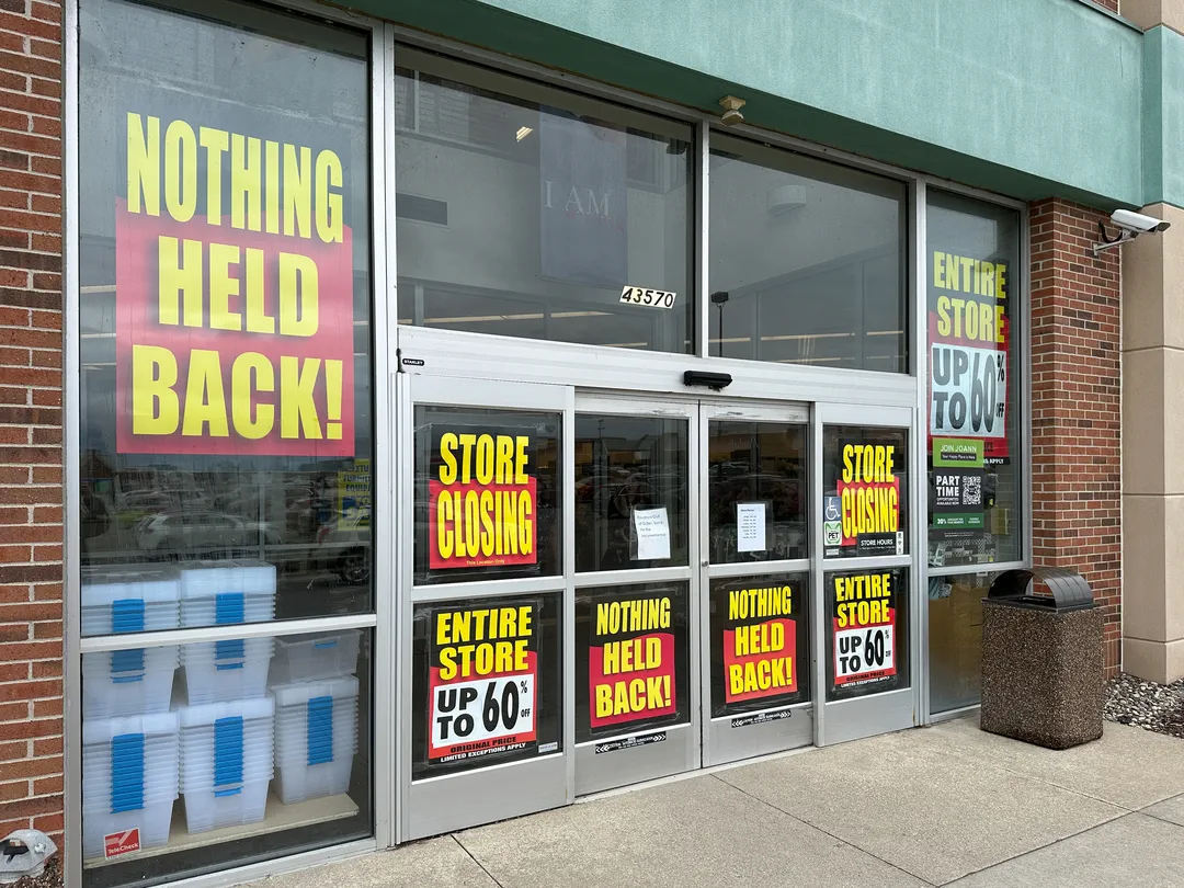 custom vinyl window display